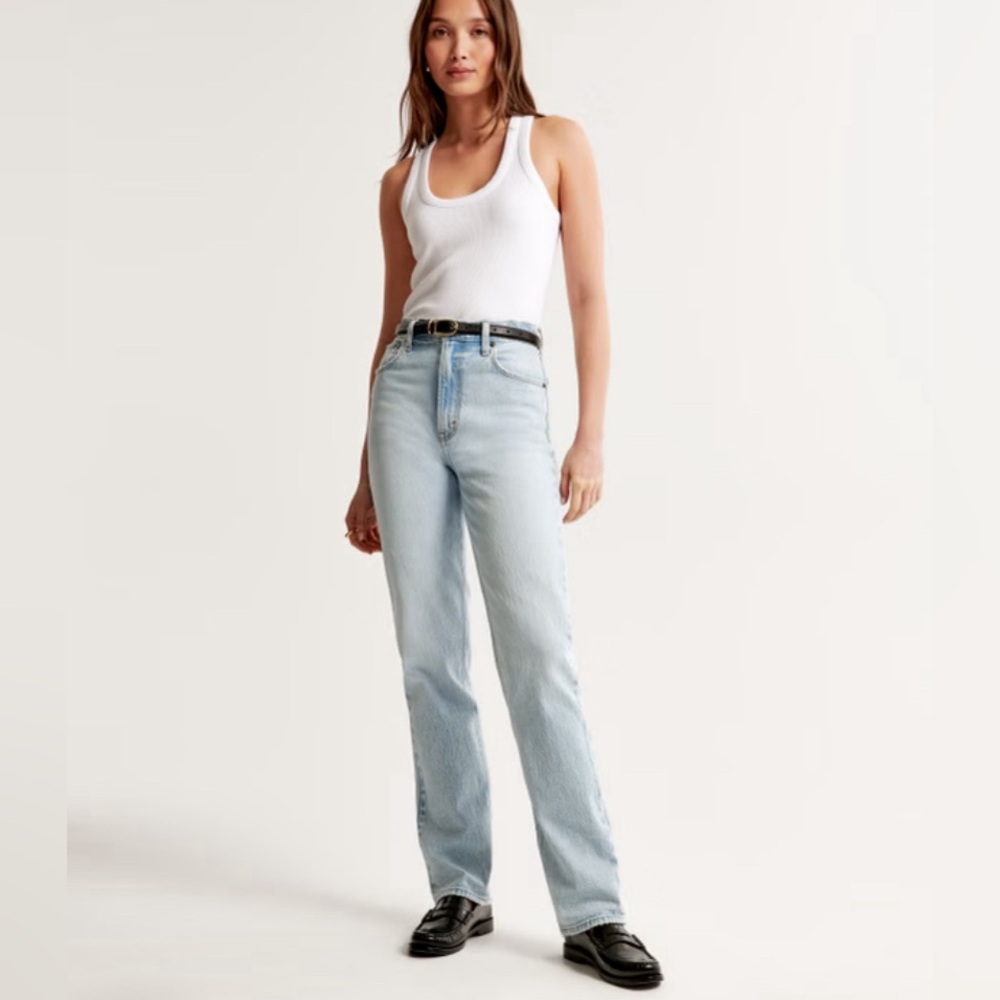 Abercrombie & Fitch Curve Love The 90s Straight Ultra High Rise Jeans - Picture 2 of 10